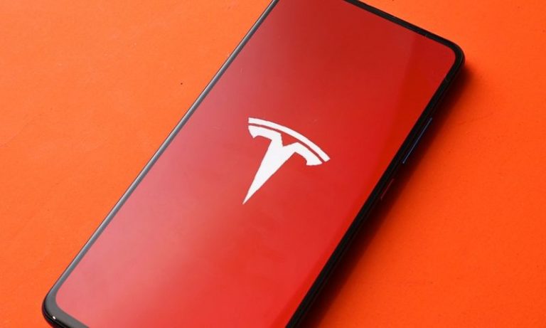 Tesla To Debut Its Own Smartphone “Tesla Pi Phone” – Here’s What You Need To Know